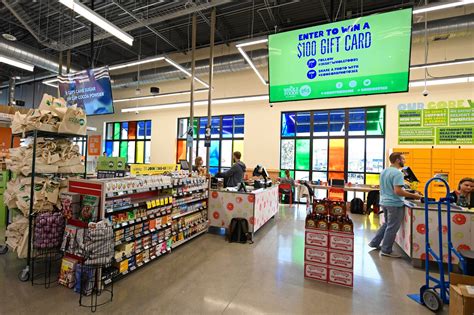 whole foods 365 stores